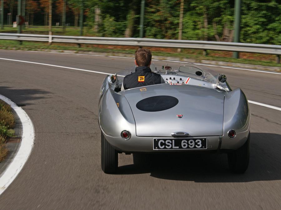 Arnolt-Bristol Competition Roadster 1954 года  (фото 8 из 14)